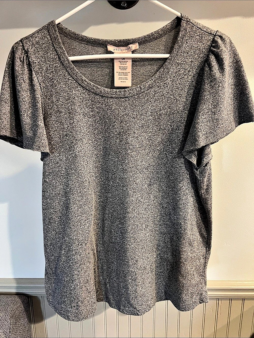 Philosophy Short Sleeve Top in Gray Size Large Like New